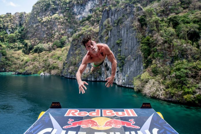 Constantin Popovici - Red Bull Cliff Diving Filipine